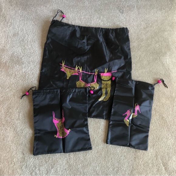 Bundle of 3 qty travel bags. Perfect for any type of trip you are planning. - Picture 2 of 11